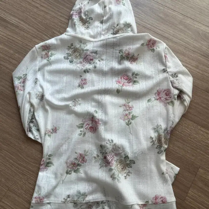 [BUNJANG] Akemi Floral Print Slim Fit Hoodie Zip-up / 아케미 Floral print slim fit 후드집업