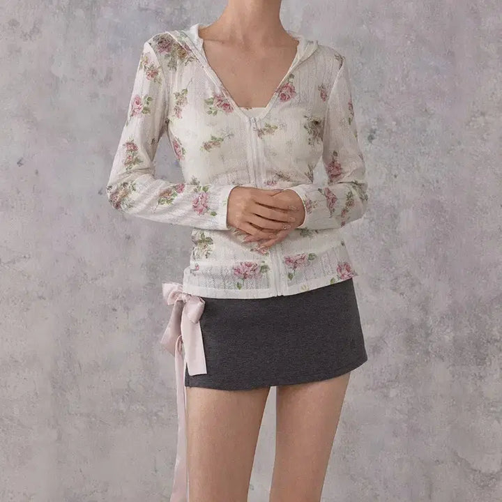 [BUNJANG] Akemi Floral Print Slim Fit Hoodie Zip-up / 아케미 Floral print slim fit 후드집업