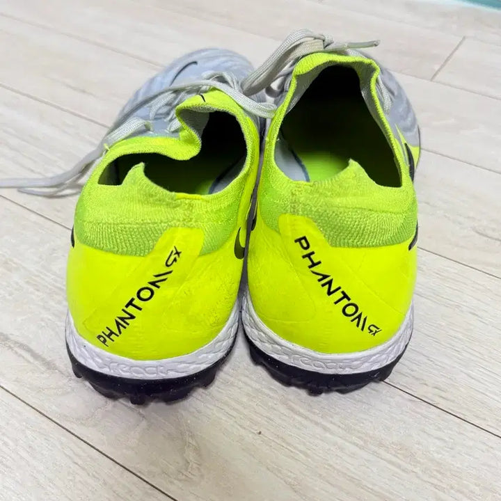 [SOLD OUT] 나이키 팬텀 GX2 프로 TF 270