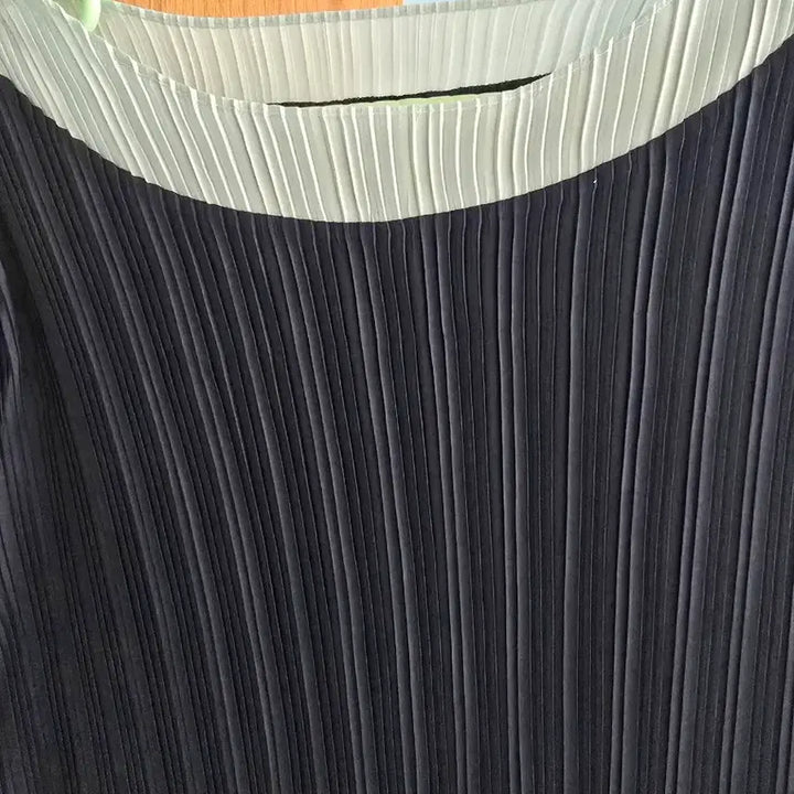 [BUNJANG] Olivia Lauren Pleated Dress / 올리비아로렌 플리츠 원피스 90사이즈