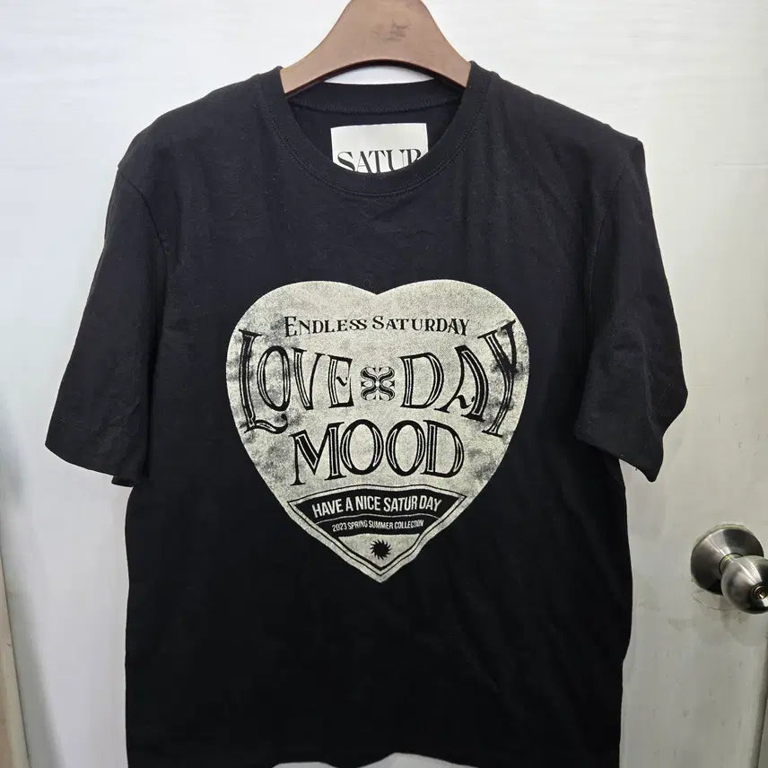 [BUNJANG] SATUR Unisex Short Sleeve T-shirt / M,남녀공용 사이즈 ) SATUR 세터 반팔티셔츠! 디자인 짱 예뻐요~