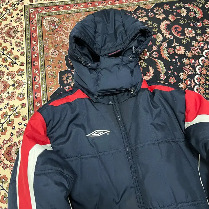 [BUNJANG] Umbro Old School Hooded Puffer Jacket XL / 엄브로 올드스쿨 후드 푸퍼 패딩 XL/100
