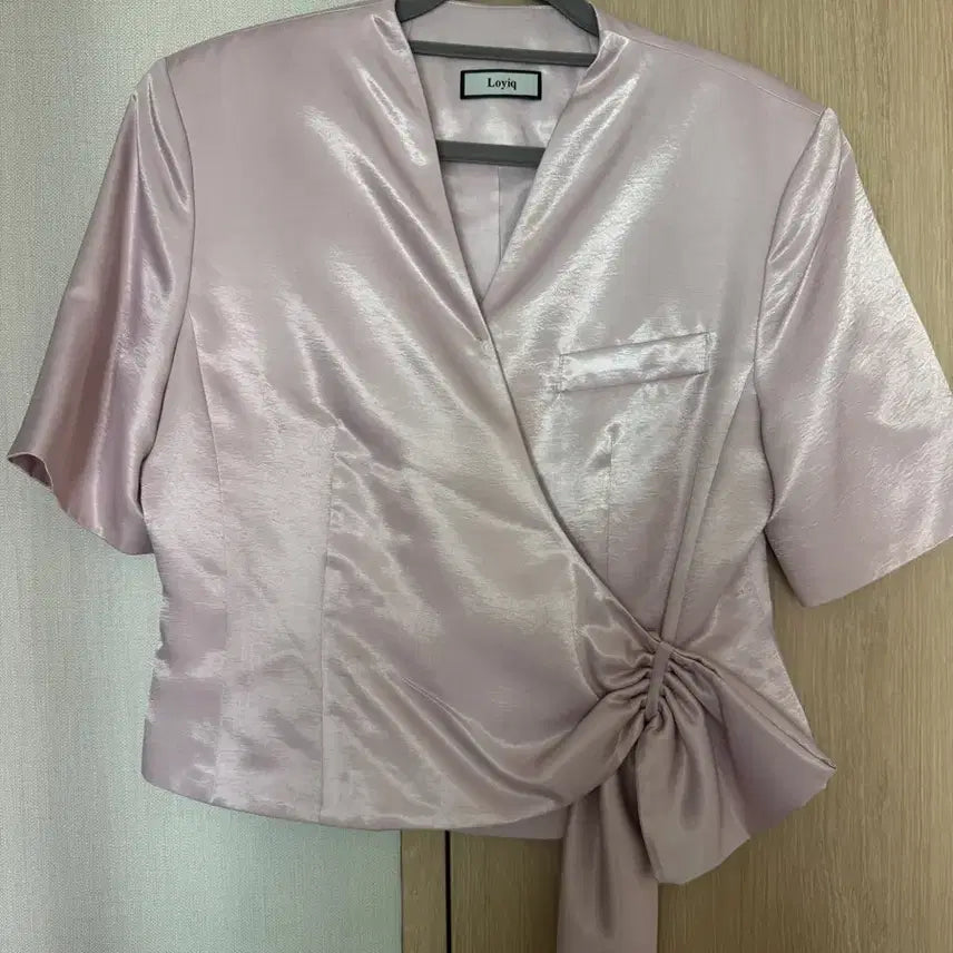 [BUNJANG] Roic Ribbon Blouse / 로이크 리본 블라우스