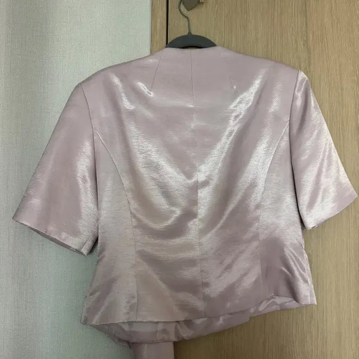 [BUNJANG] Roic Ribbon Blouse / 로이크 리본 블라우스