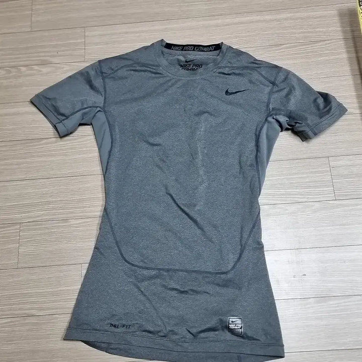 [BUNJANG] Nike Pro Combat Short Sleeve T-shirt (XL) / 나이키 프로 Combat 반팔 회색(xl)