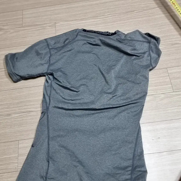[BUNJANG] Nike Pro Combat Short Sleeve T-shirt (XL) / 나이키 프로 Combat 반팔 회색(xl)