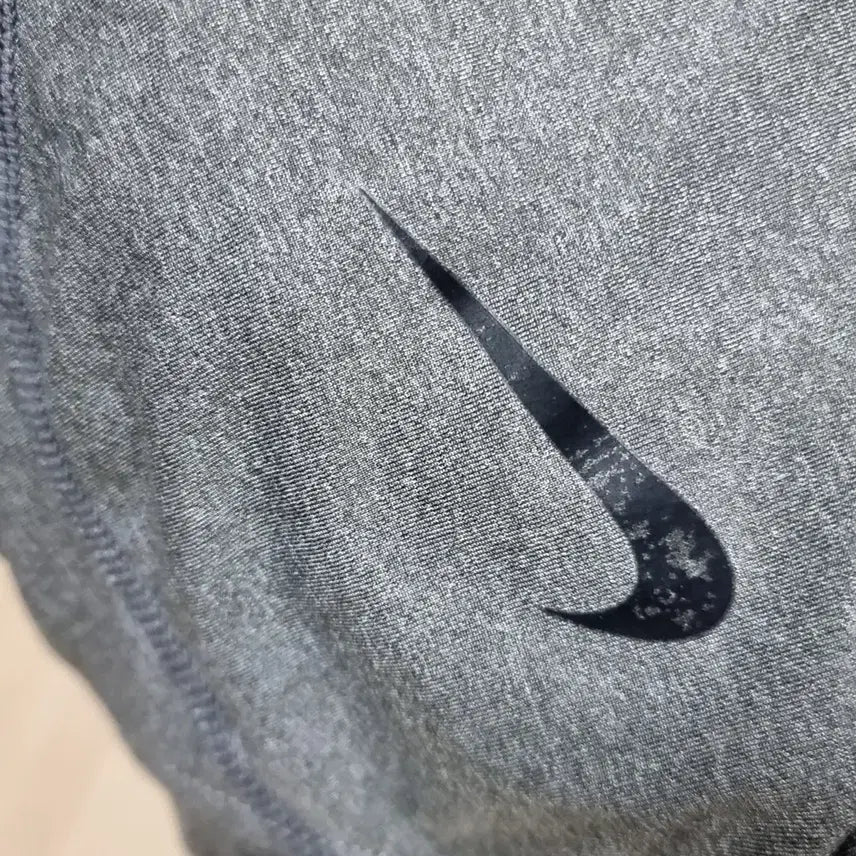 [BUNJANG] Nike Pro Combat Short Sleeve T-shirt (XL) / 나이키 프로 Combat 반팔 회색(xl)