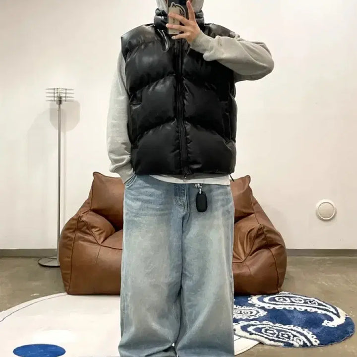 [SOLD OUT] LOWEL 오버핏 레더 패딩조끼
