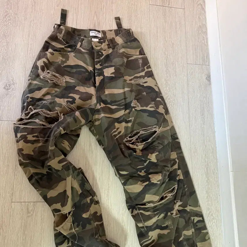 [BUNJANG] CRAIG ROSE Normal Camouflage Pants / 크랙 로즈 노말 카모 팬츠 1사이즈