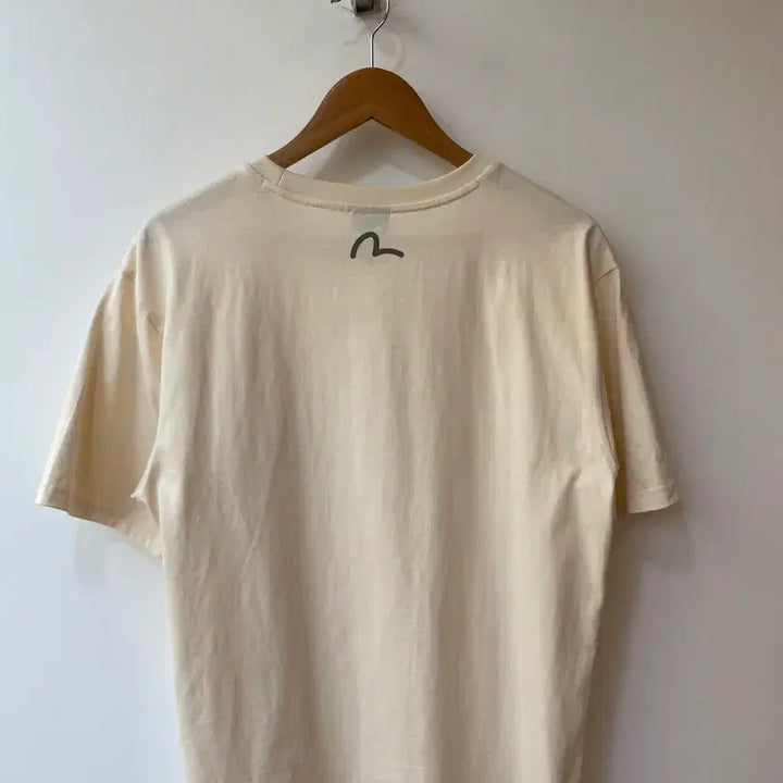 [BUNJANG] EVISU Ivory Logo Short Sleeve T-shirt / 에비수 아이보리 로고 반팔 티셔츠 L