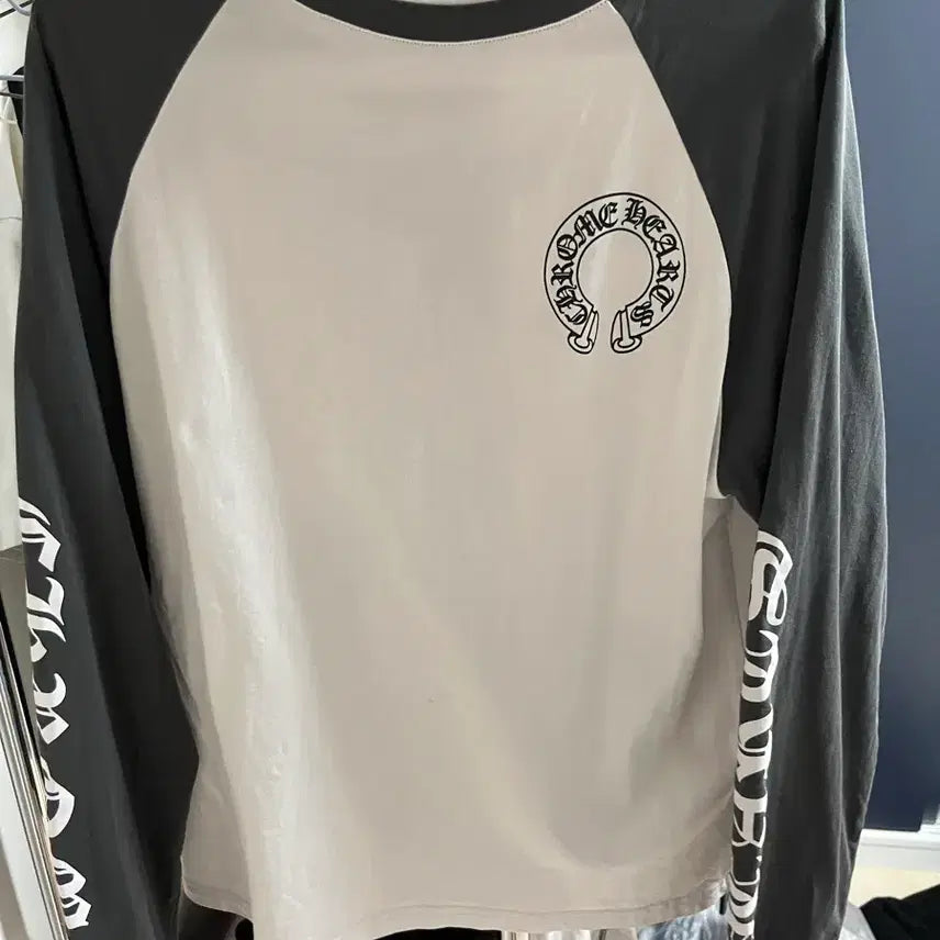 [BUNJANG] Chrome Hearts White and Black Long Sleeve T-shirt / 크롬하츠 화이트 블랙 롱슬리브 티셔츠