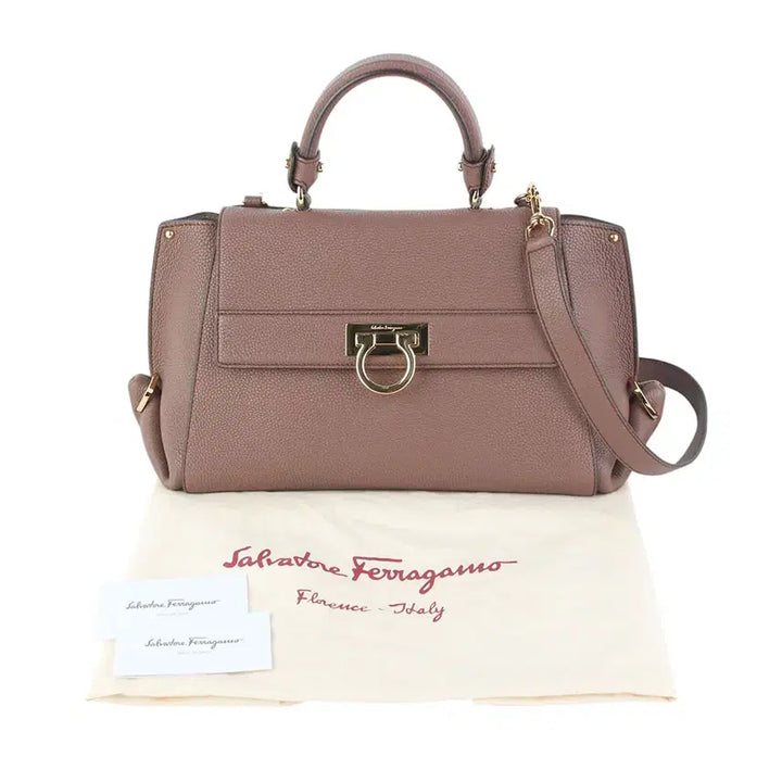 [BUNJANG] Ferragamo Sofia Bag Medium 21-F606 Gold Gancini / 페라가모 21-F606 금장 간치니 소피아백 미듐37062Y-4