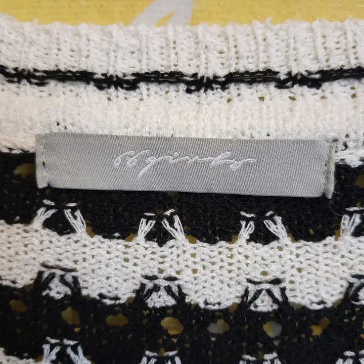 [BUNJANG] 66Girls Striped Short Sleeve Knit Cardigan / 66걸즈 스트라이프 반팔 니트 가디건