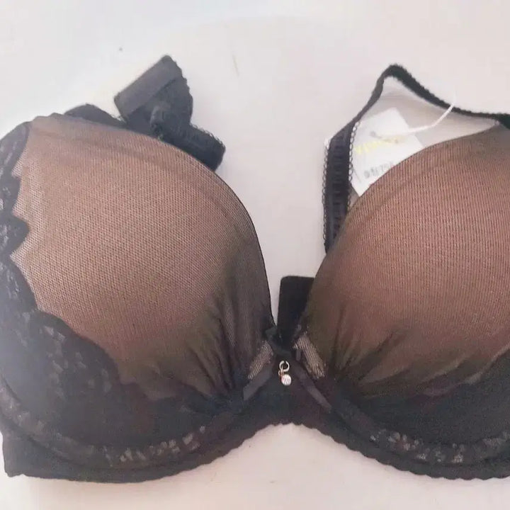 [SOLD OUT] 비비안 브라80A 새상품