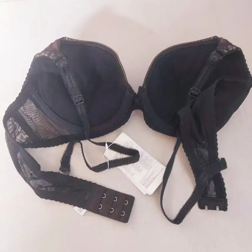 [SOLD OUT] 비비안 브라80A 새상품