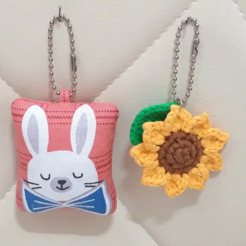 [BUNJANG] Handmade Assorted Keyring Bundle Set / 키링 40개 일괄/국화빵/동물/해바라기/선물사은품용/군번줄