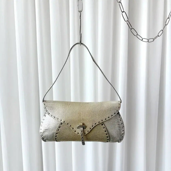 [BUNJANG] Celine Lizard Skin Studded Triomphe Shoulder Bag / 셀린느 리자드스킨 스터드 트리옹프 숄더백