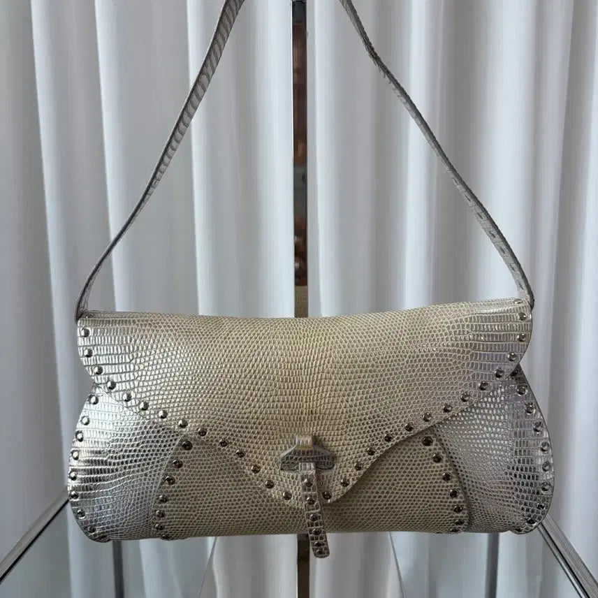 [BUNJANG] Celine Lizard Skin Studded Triomphe Shoulder Bag / 셀린느 리자드스킨 스터드 트리옹프 숄더백