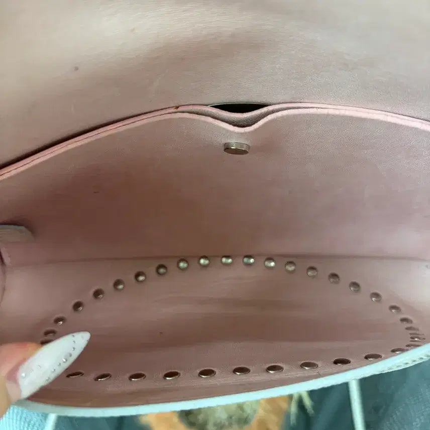 [BUNJANG] Celine Lizard Skin Studded Triomphe Shoulder Bag / 셀린느 리자드스킨 스터드 트리옹프 숄더백