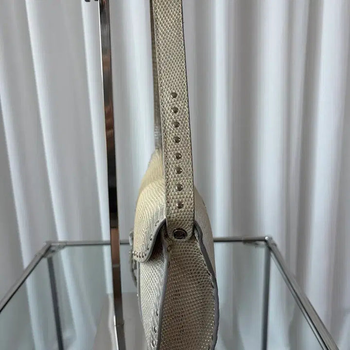 [BUNJANG] Celine Lizard Skin Studded Triomphe Shoulder Bag / 셀린느 리자드스킨 스터드 트리옹프 숄더백