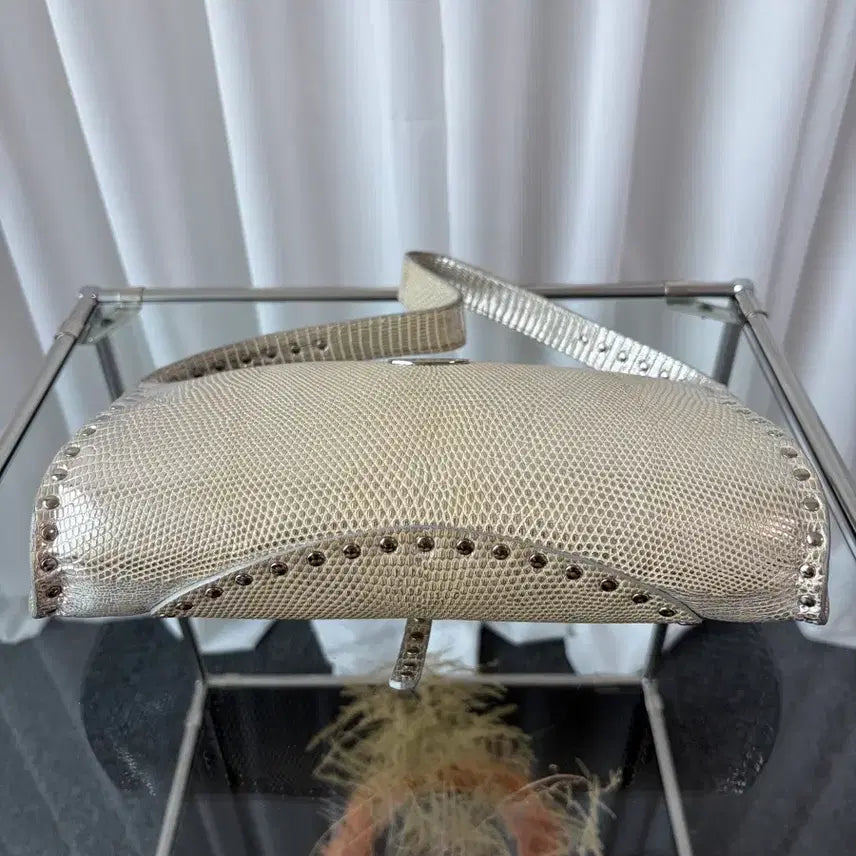 [BUNJANG] Celine Lizard Skin Studded Triomphe Shoulder Bag / 셀린느 리자드스킨 스터드 트리옹프 숄더백