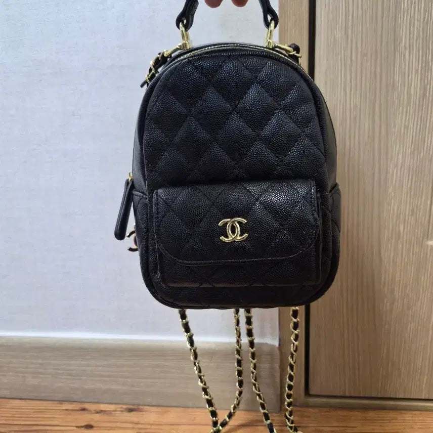 [BUNJANG] Black Quilted Chain Backpack / 블랙 백팩 체인백