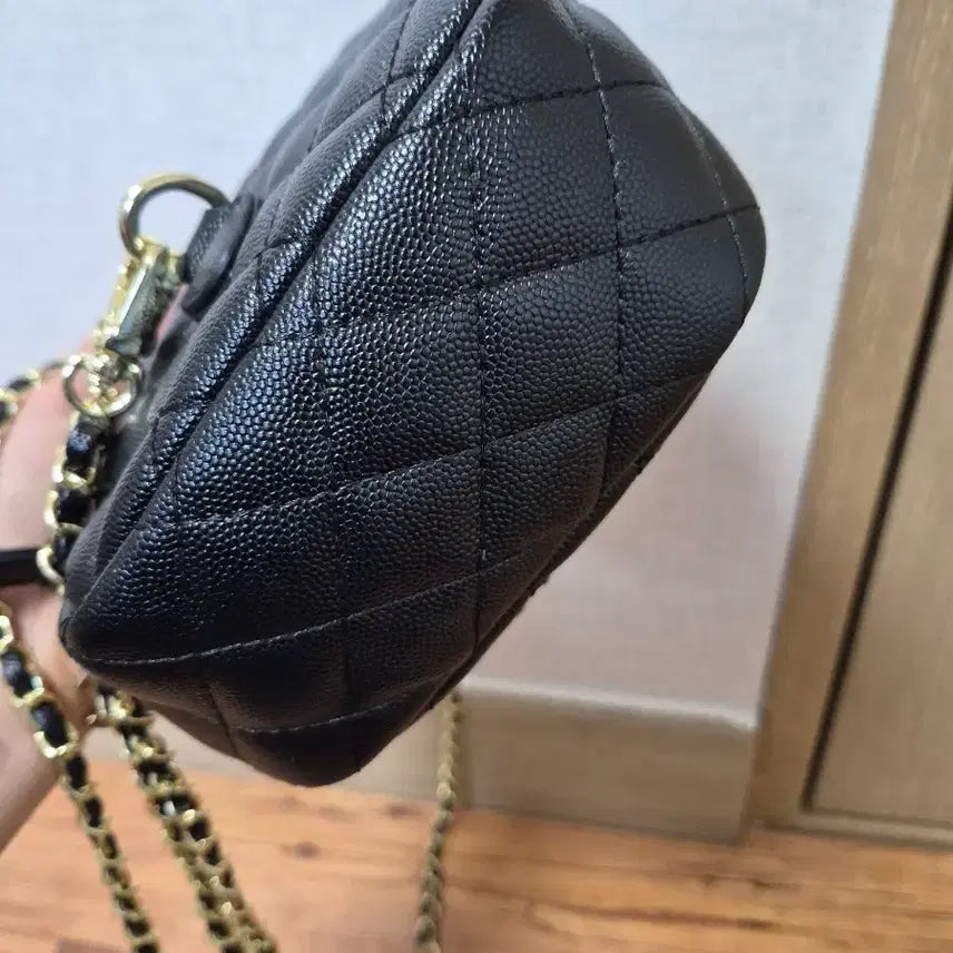[BUNJANG] Black Quilted Chain Backpack / 블랙 백팩 체인백