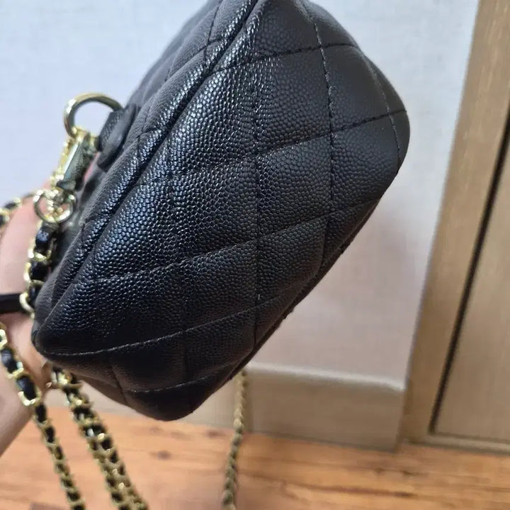 [BUNJANG] Black Quilted Chain Backpack / 블랙 백팩 체인백