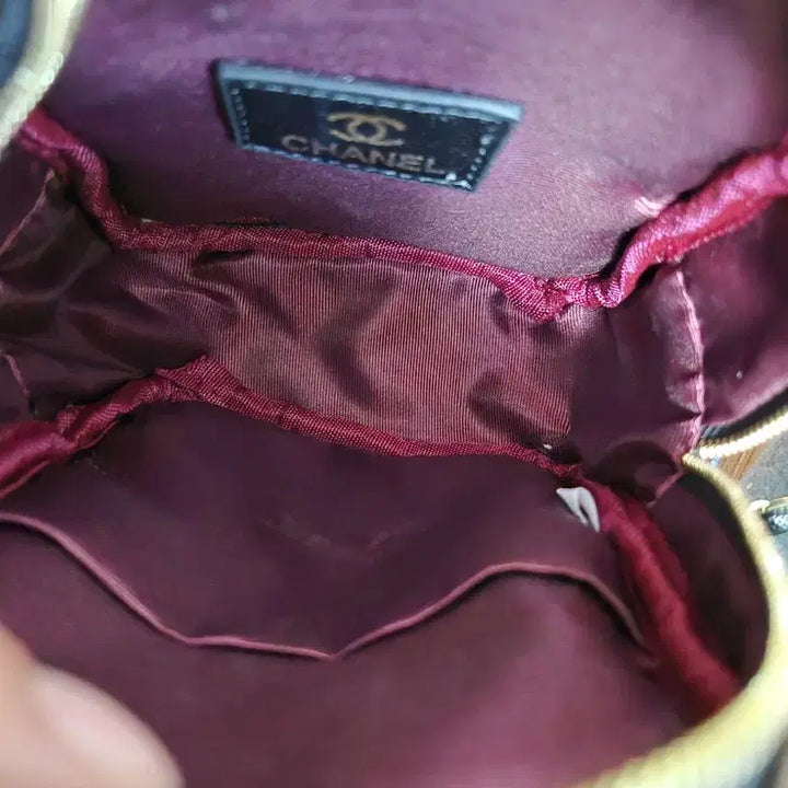 [BUNJANG] Black Quilted Chain Backpack / 블랙 백팩 체인백