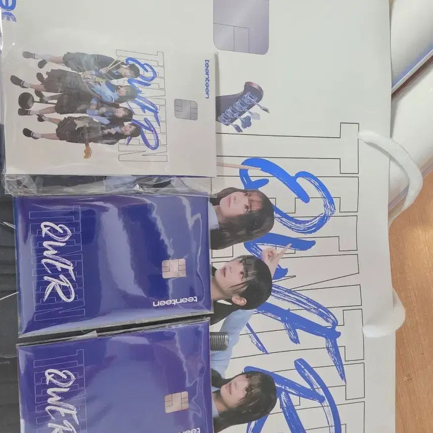 [BUNJANG] qwer Woori Bank Special Stage Bundle Set / qwer 우리은행 스페셜 스테이지 굿즈