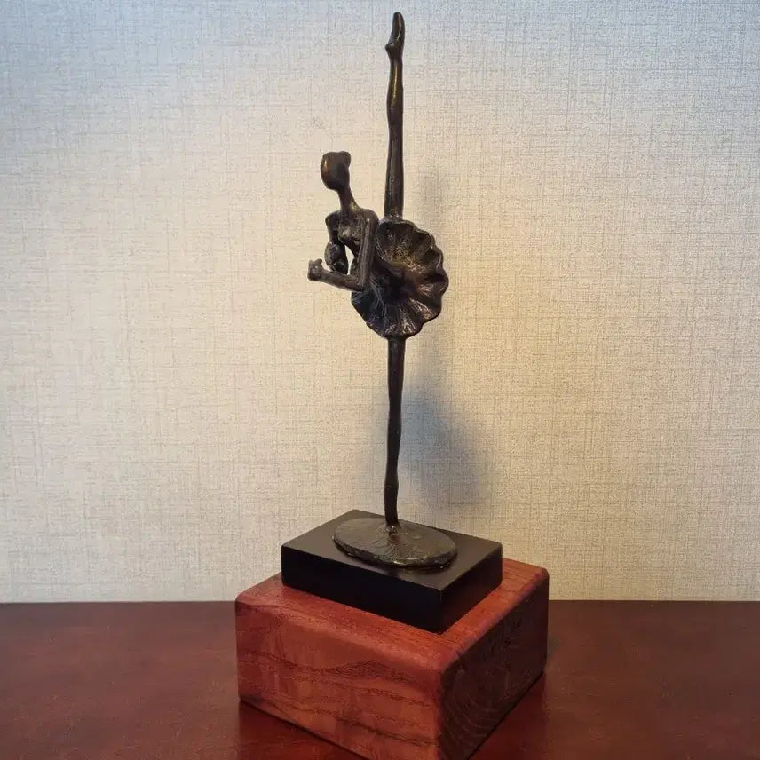 [BUNJANG] Bronze Ballerina Sculpture / [미니 동 브론즈 작품]  발레리나   - 총 높이 31cm