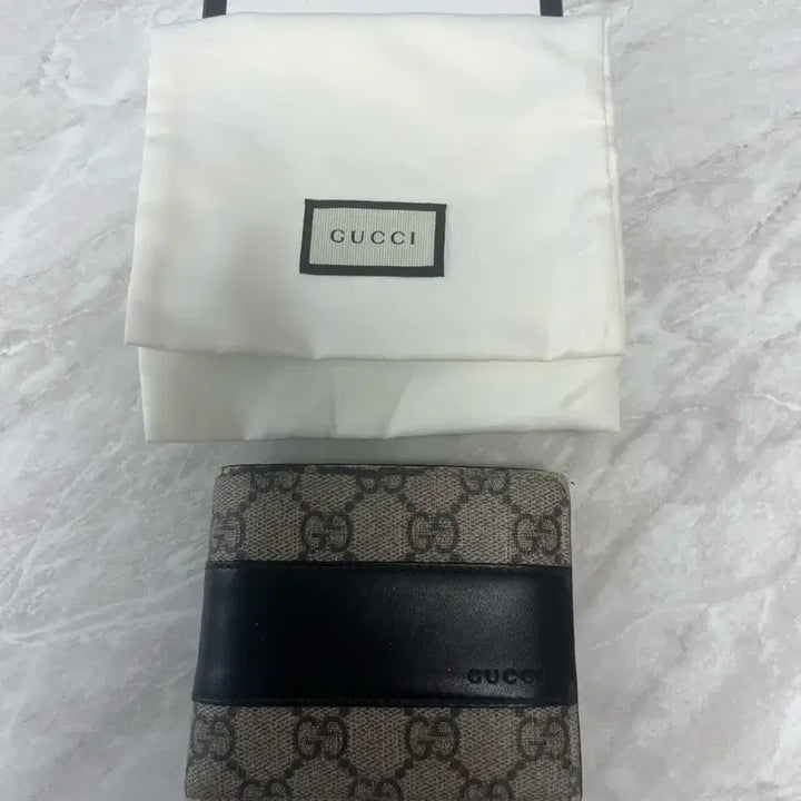 [BUNJANG] Gucci GG Supreme Bifold Wallet / 구찌 GG 수프림 반지갑