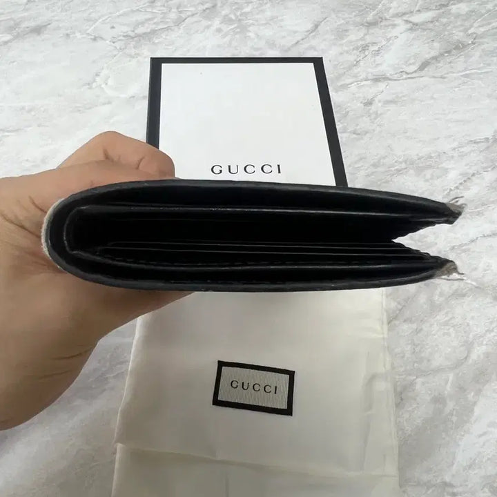[BUNJANG] Gucci GG Supreme Bifold Wallet / 구찌 GG 수프림 반지갑