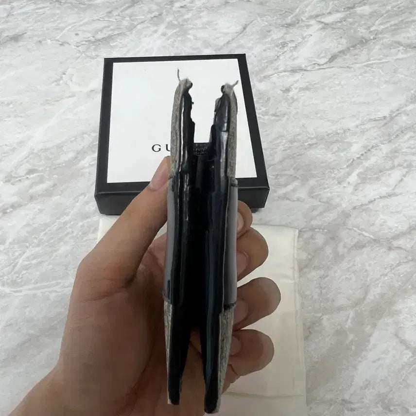 [BUNJANG] Gucci GG Supreme Bifold Wallet / 구찌 GG 수프림 반지갑