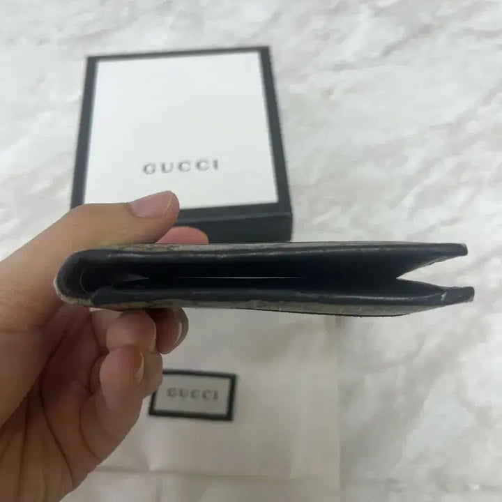 [BUNJANG] Gucci GG Supreme Bifold Wallet / 구찌 GG 수프림 반지갑