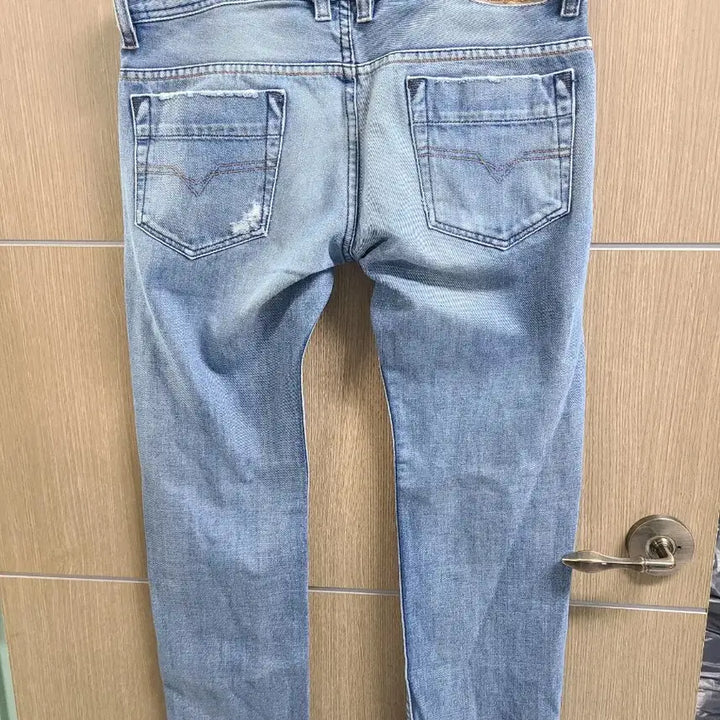 [BUNJANG] Diesel Low Rise Blue Denim Damaged Jeans 32 / 디젤 로우라이즈 블루 데님 데미지 청바지 32