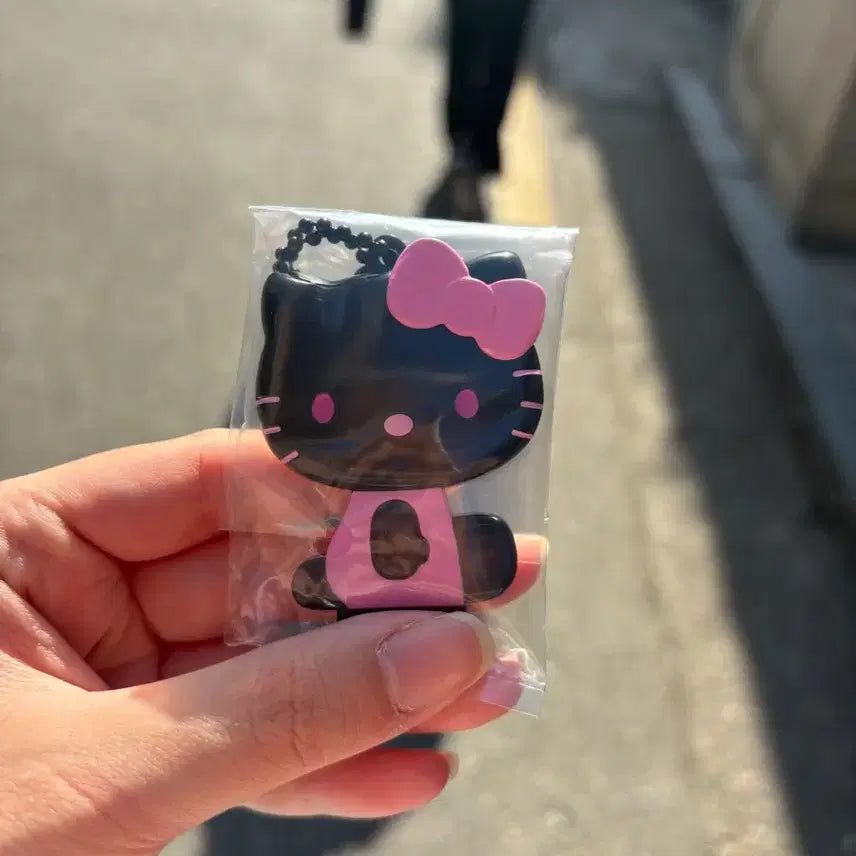 [SOLD OUT] 헬로키티 미니거울 컬렉션 키링(블랙키티)