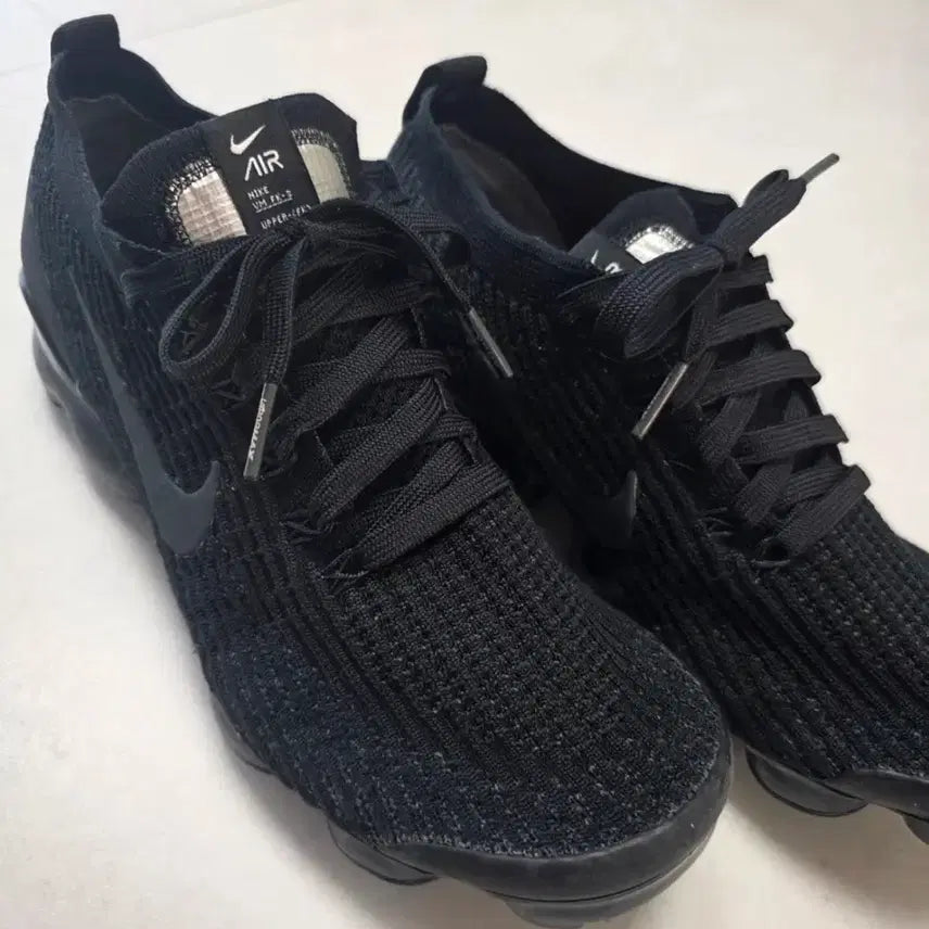 [SOLD OUT] 나이키 Nike 에어 베이퍼맥스 플라이니트 3 트리플블랙 270 판매