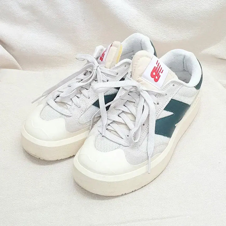 [SOLD OUT] 뉴발란스 CT302 베이지 그린 245
