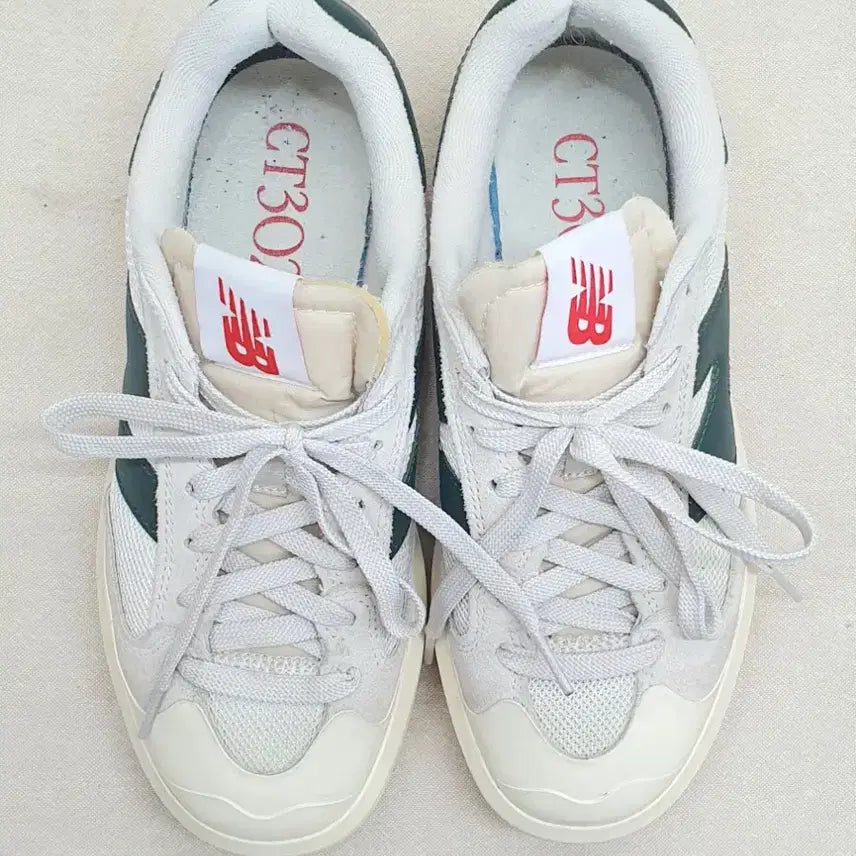 [SOLD OUT] 뉴발란스 CT302 베이지 그린 245