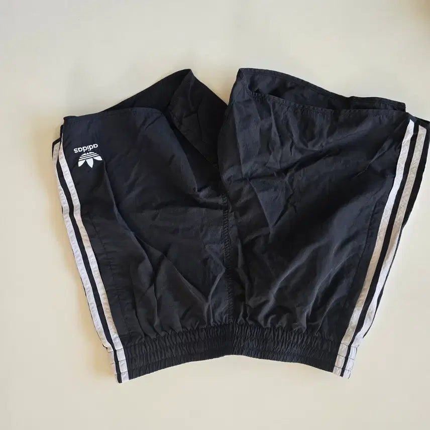 [BUNJANG] Adidas Sprinter Shorts M / 아디다스 스프린터 숏팬츠 M (블랙,네이비,베이지)