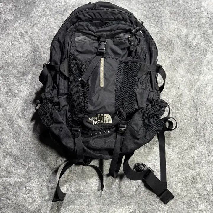 [BUNJANG] The North Face Recon Black Backpack / 노스페이스 리콘 블랙 백팩