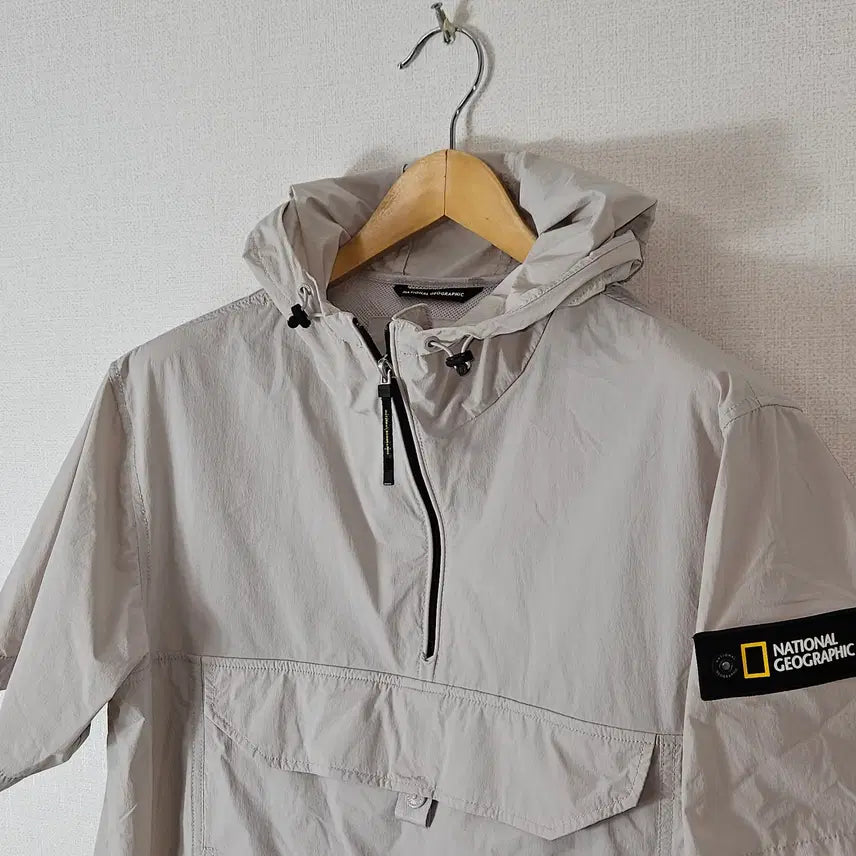 [SOLD OUT] 네셔널지오그래픽 우븐 아노락 반팔 후드자켓 M 95 (거의 새상품)