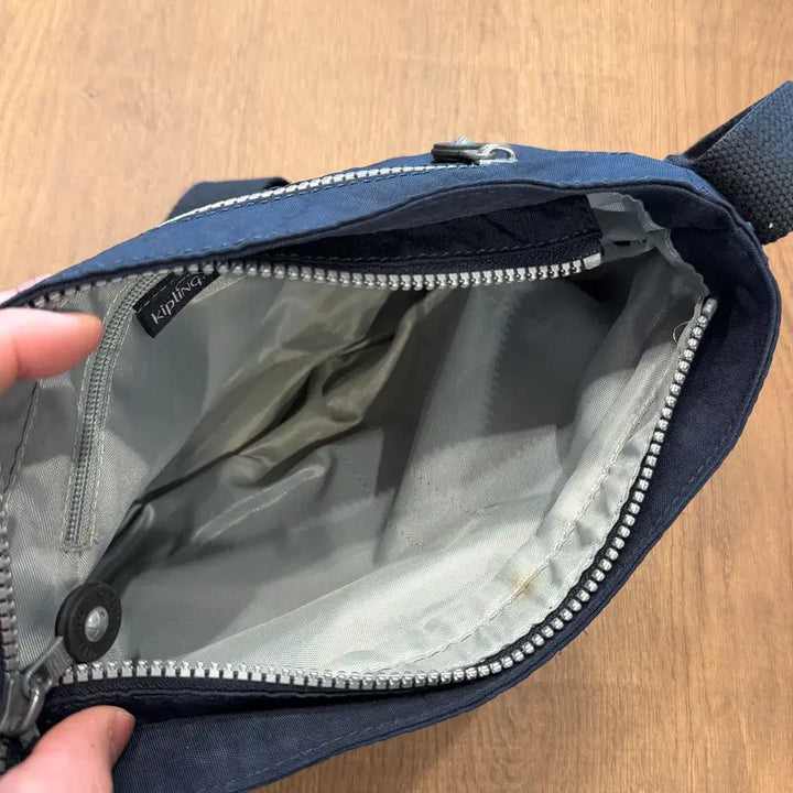 [SOLD OUT] Kipling 키플링 미니 숄더백