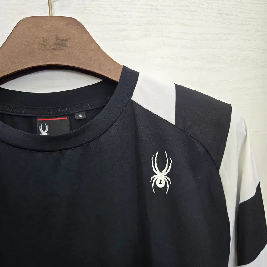 [SOLD OUT] M,95 )) SPYDER 스파이더 티셔츠! 상태 굿굿굿! 깔끔하고예뻐요