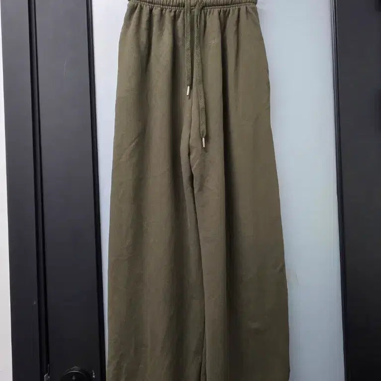[SOLD OUT] 2024 우알롱 와이드 팬츠 s