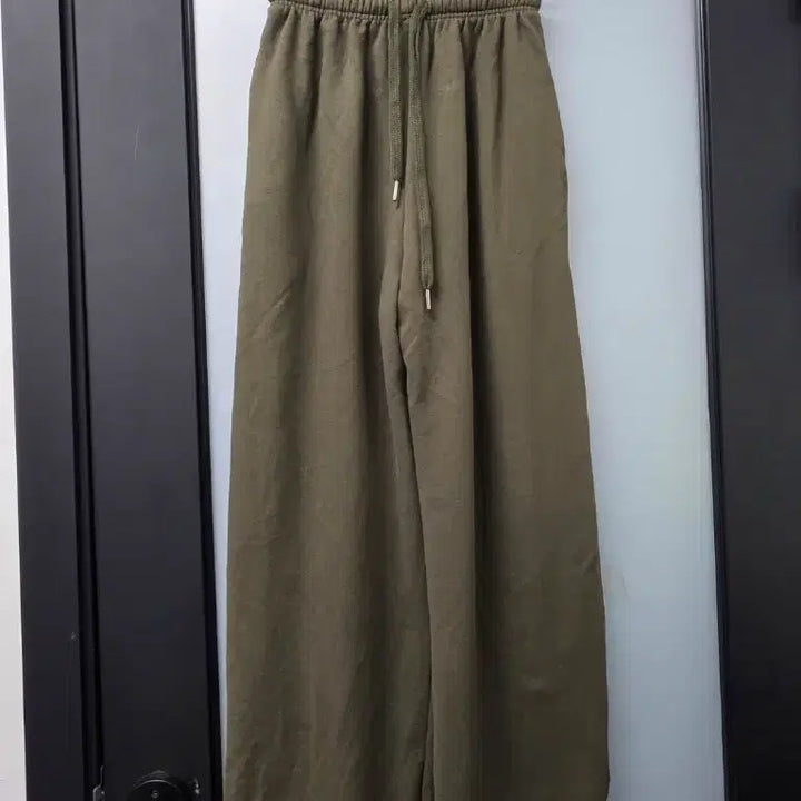 [SOLD OUT] 2024 우알롱 와이드 팬츠 s