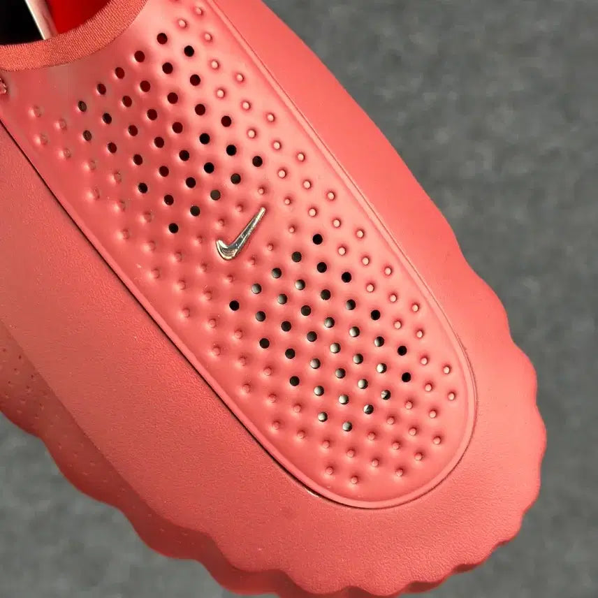 [BUNJANG] Nike Mind Red Slippers (Size 265) / 나이키 Nike Mind 빨간색 슬리퍼  사이즈265