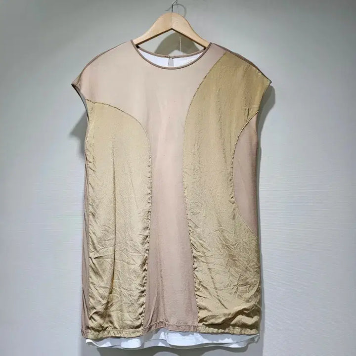 [BUNJANG] LEBEIGE Sleeveless Long Blouse / 르베이지 배색 슬리브리스 롱 블라우스 ~66