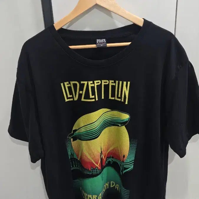 [SOLD OUT] Led Zeppelin 티셔츠 XL
